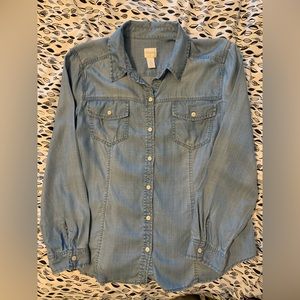 Chico’s chambray shirt 🎉